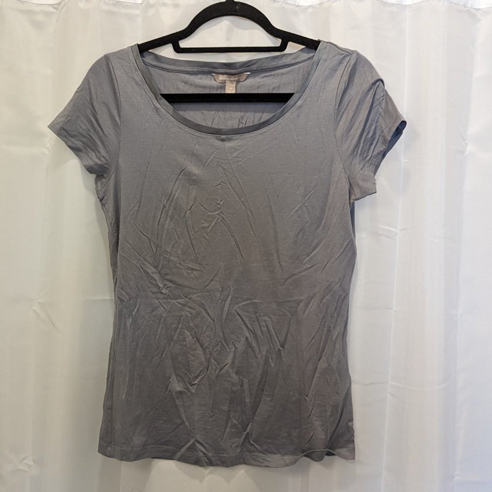 Banana Republic Gray Fitted Tee | M